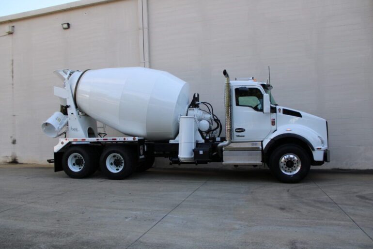 2026 Kenworth T880 Concrete Mixer Truck