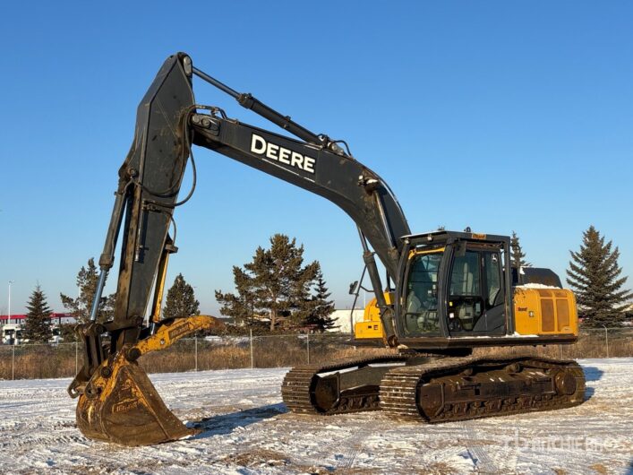 2019 John Deere 300GLC Excavator